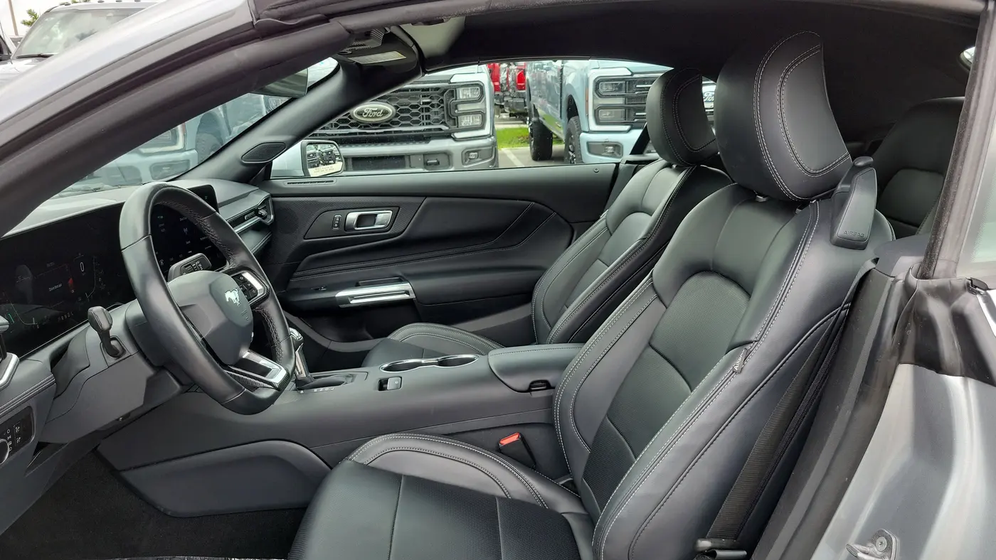 2025 Ford Mustang EcoBoost
