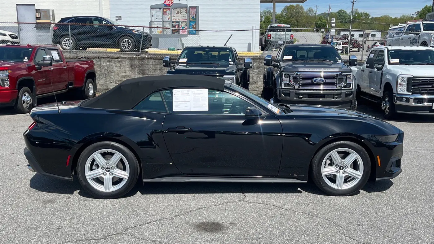 2026 Ford Mustang EcoBoost Premium