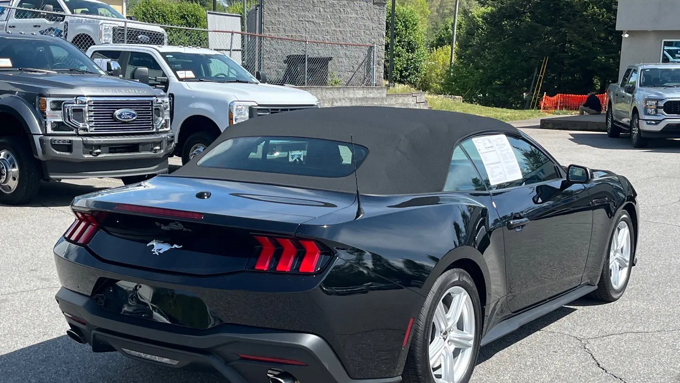2026 Ford Mustang EcoBoost Premium