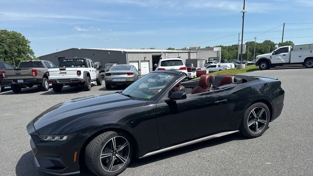 2024 Ford Mustang EcoBoost