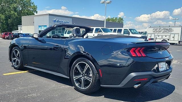 2024 Ford Mustang EcoBoost