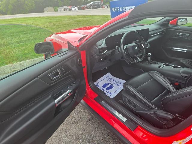 2025 Ford Mustang - $32,878