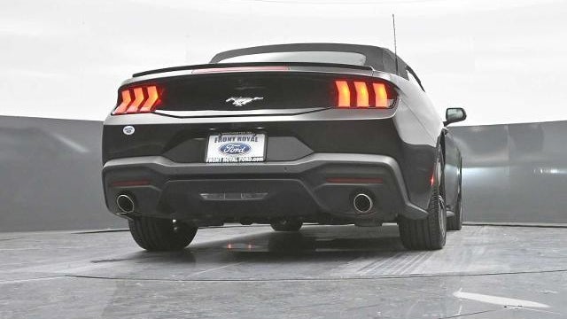 2025 Ford Mustang EcoBoost