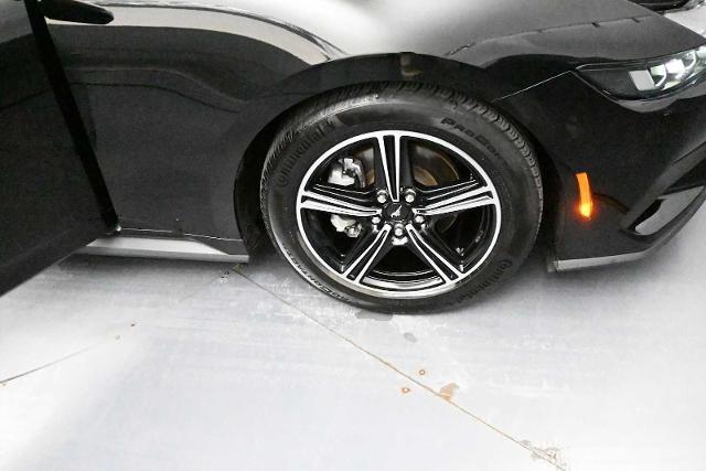 2025 Ford Mustang - $32,786