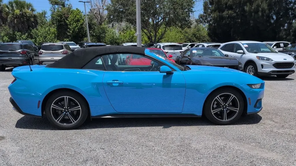 2024 Ford Mustang EcoBoost