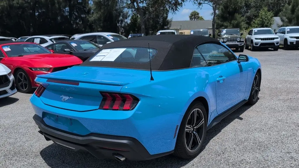2024 Ford Mustang EcoBoost