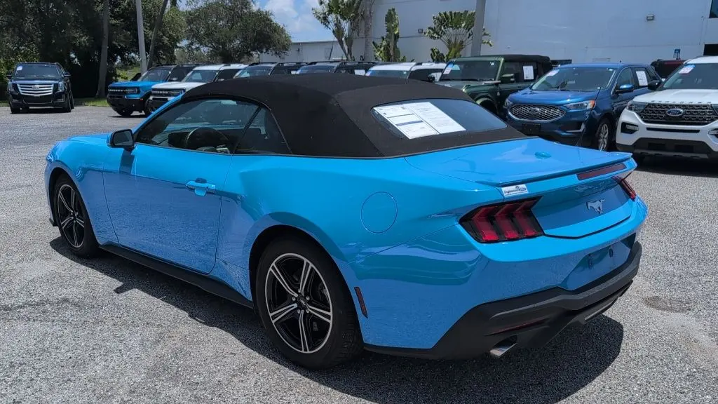 2024 Ford Mustang EcoBoost