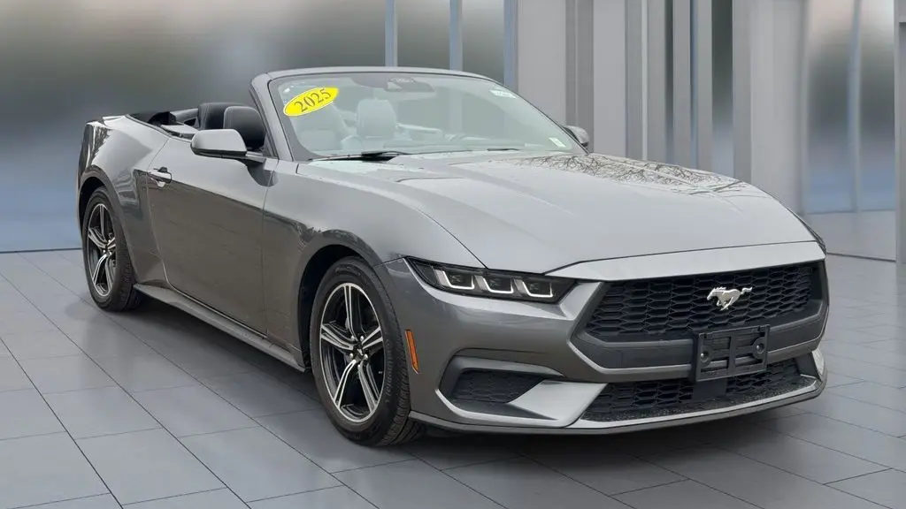 2025 Ford Mustang EcoBoost