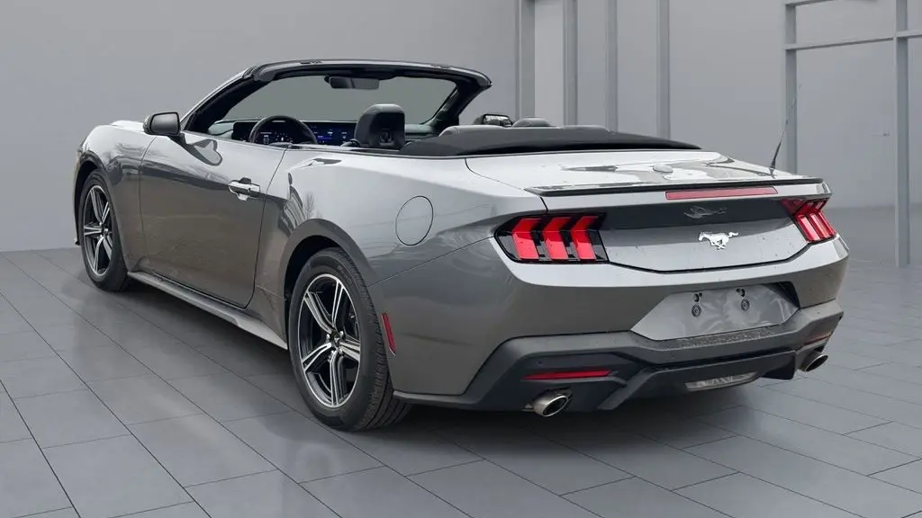 2025 Ford Mustang EcoBoost