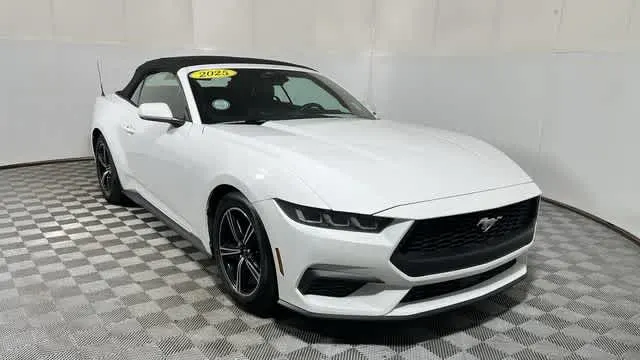 2025 Ford Mustang EcoBoost