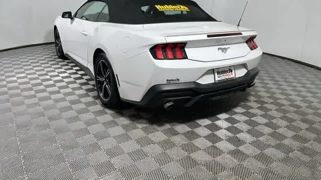 2025 Ford Mustang EcoBoost