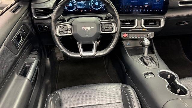 2025 Ford Mustang EcoBoost