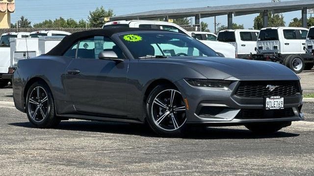 2025 Ford Mustang EcoBoost
