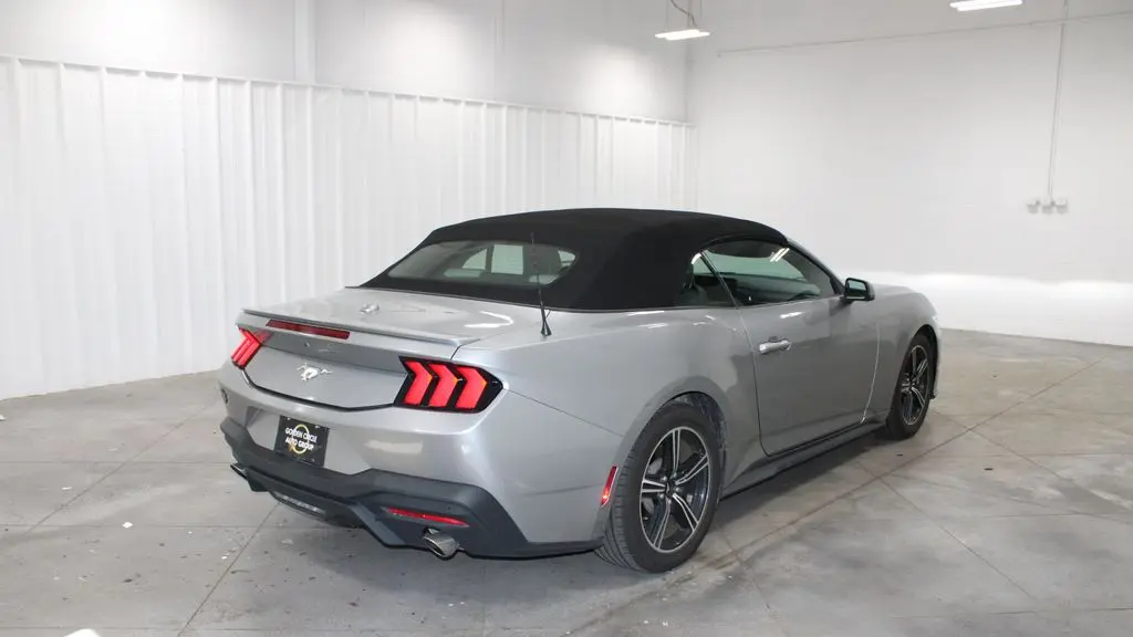 2024 Ford Mustang EcoBoost