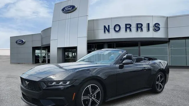 2025 Ford Mustang EcoBoost