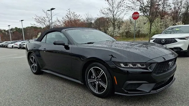 2025 Ford Mustang EcoBoost