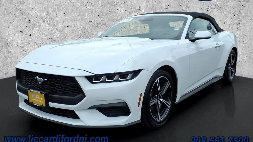2025 Ford Mustang EcoBoost