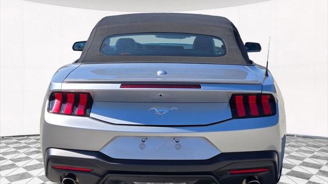 2025 Ford Mustang EcoBoost