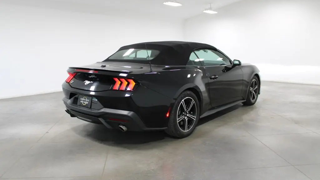 2024 Ford Mustang EcoBoost