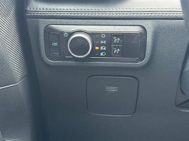 2025 Ford Mustang - $28,900