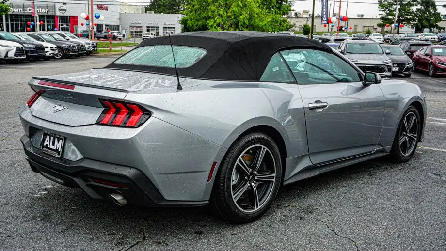 2025 Ford Mustang EcoBoost Premium