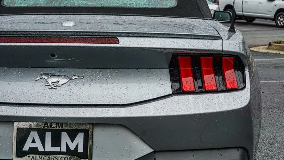 2025 Ford Mustang EcoBoost Premium