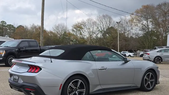 2024 Ford Mustang EcoBoost