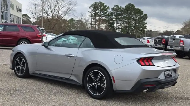 2024 Ford Mustang EcoBoost