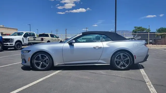 2025 Ford Mustang EcoBoost