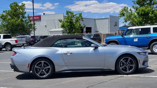 2025 Ford Mustang EcoBoost Premium