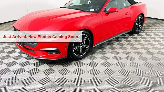 2025 Ford Mustang EcoBoost