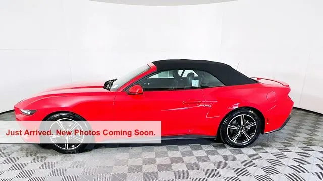 2025 Ford Mustang EcoBoost