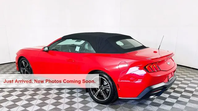 2025 Ford Mustang EcoBoost