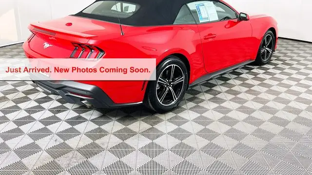 2025 Ford Mustang EcoBoost