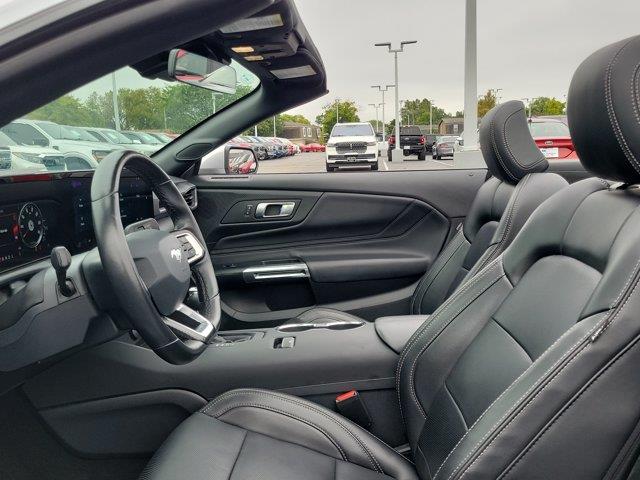 2025 Ford Mustang - $32,495