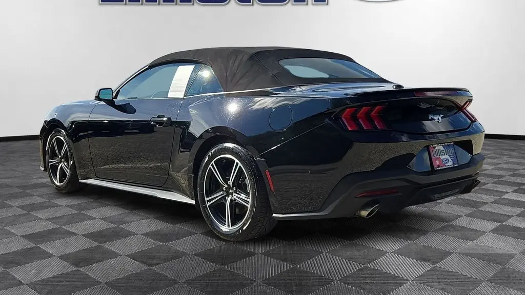 2024 Ford Mustang EcoBoost