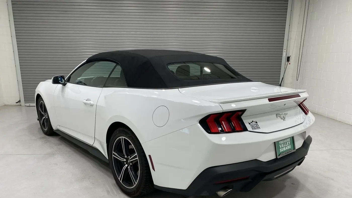 2024 Ford Mustang EcoBoost