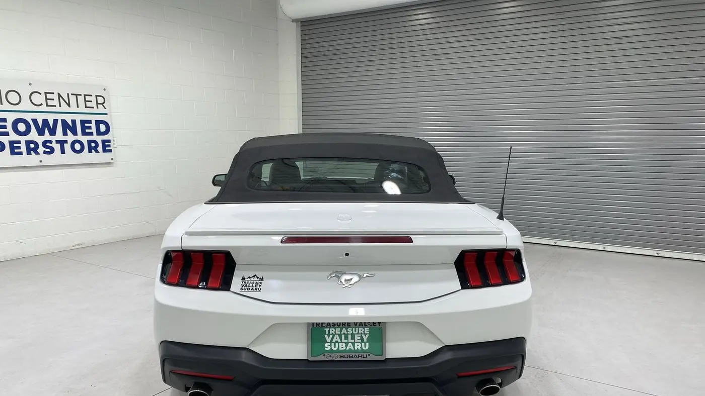 2024 Ford Mustang EcoBoost