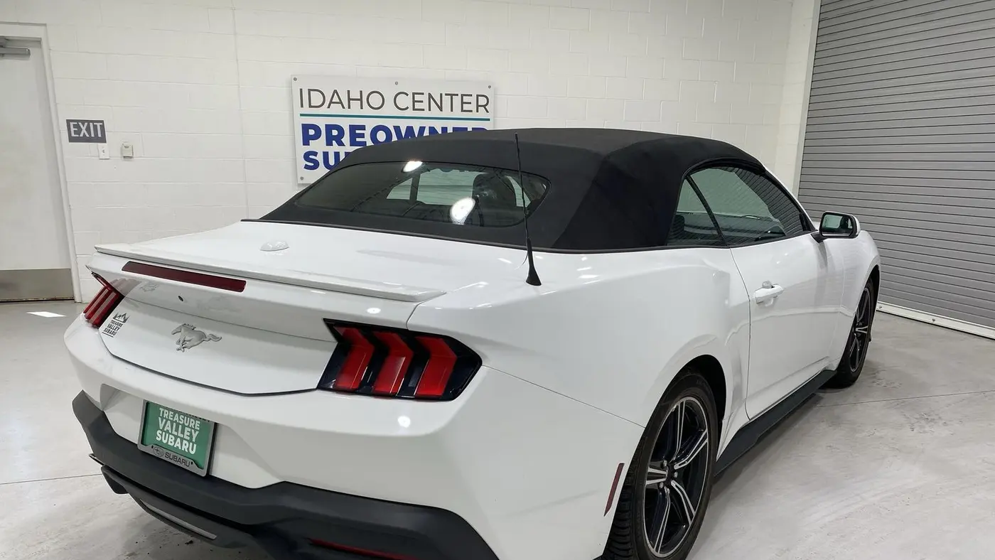 2024 Ford Mustang EcoBoost