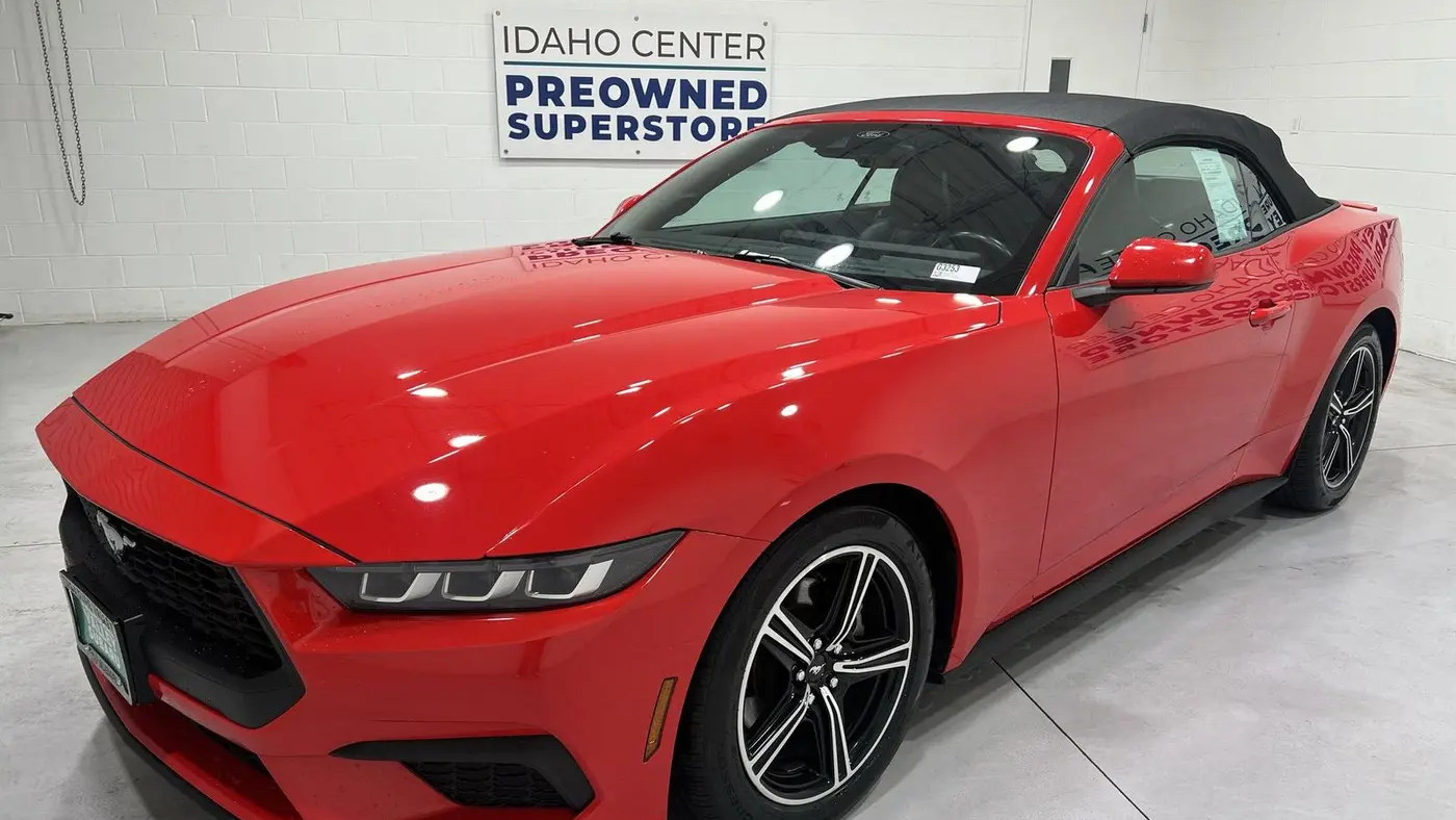 2024 Ford Mustang EcoBoost Premium