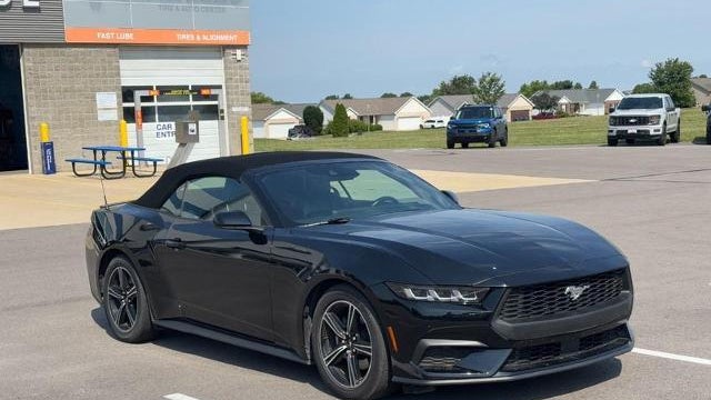 2025 Ford Mustang EcoBoost Premium