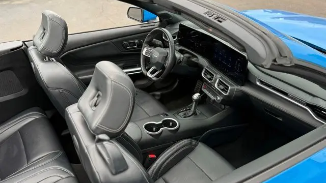 2025 Ford Mustang EcoBoost Premium