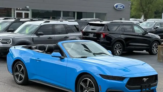 2025 Ford Mustang EcoBoost Premium