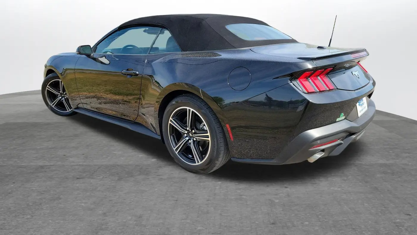 2024 Ford Mustang EcoBoost