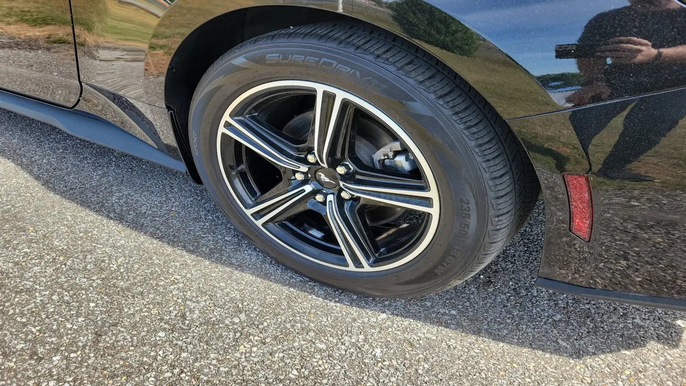 2024 Ford Mustang EcoBoost