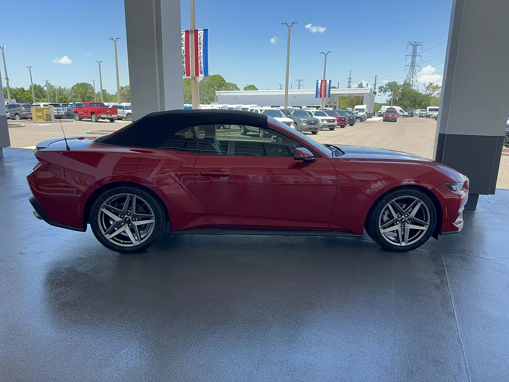 2024 Ford Mustang - $39,995