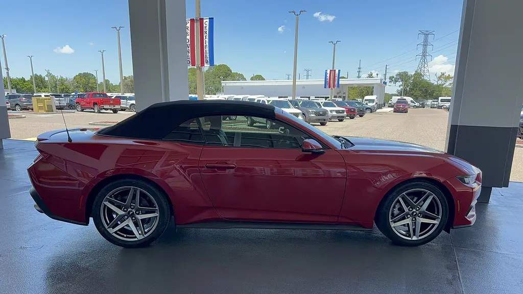2024 Ford Mustang EcoBoost Premium