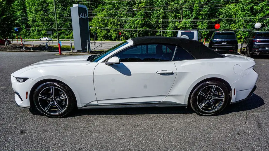 2025 Ford Mustang EcoBoost Premium