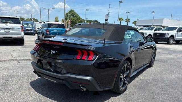 2025 Ford Mustang EcoBoost