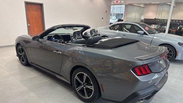 2025 Ford Mustang EcoBoost